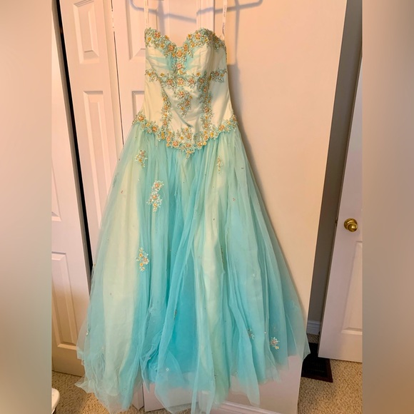 Blue ballgown prom dress size 4 - Picture 1 of 5